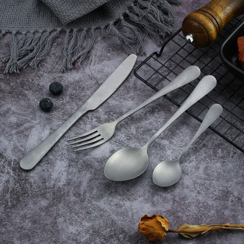 Retro-Besteck-Set aus Edelstah – Vintage Collectible Spoons Bewertung und Preis